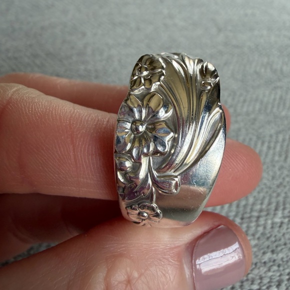 Evening Star Spoon Ring - Picture 10 of 13